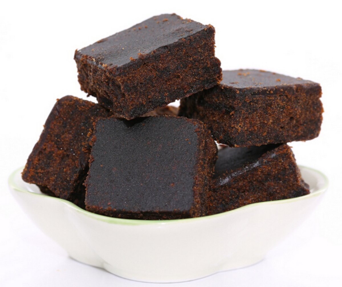 Yunnan specialty: handmade dark brown sugar for relieving the pain during menstrual